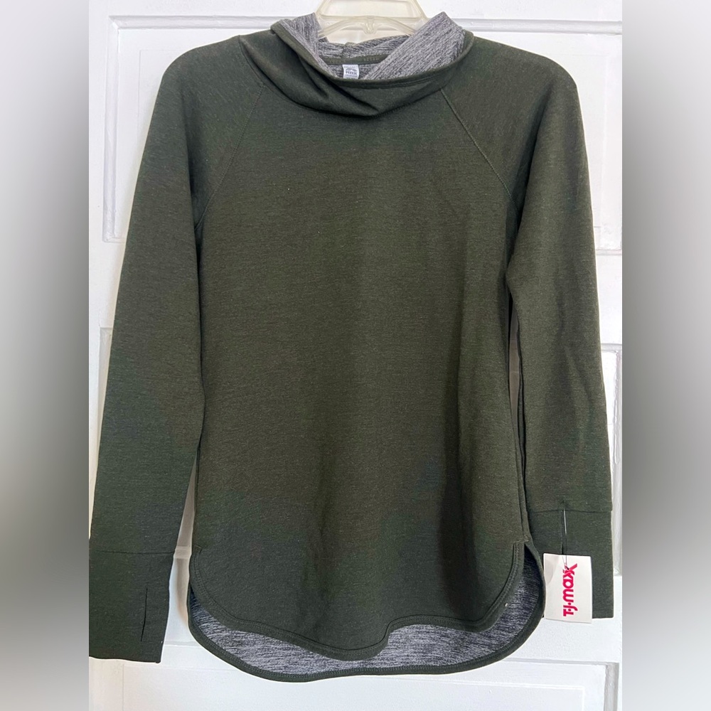 RBX long sleeve active lightweight top.  XS NWT. Dark forest green